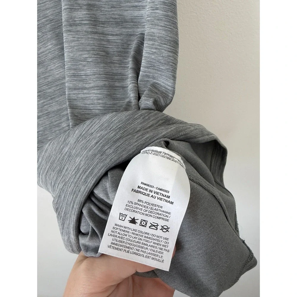 Nike Women's V-Neck Tank Top – Gray – Large – Excellent Condition